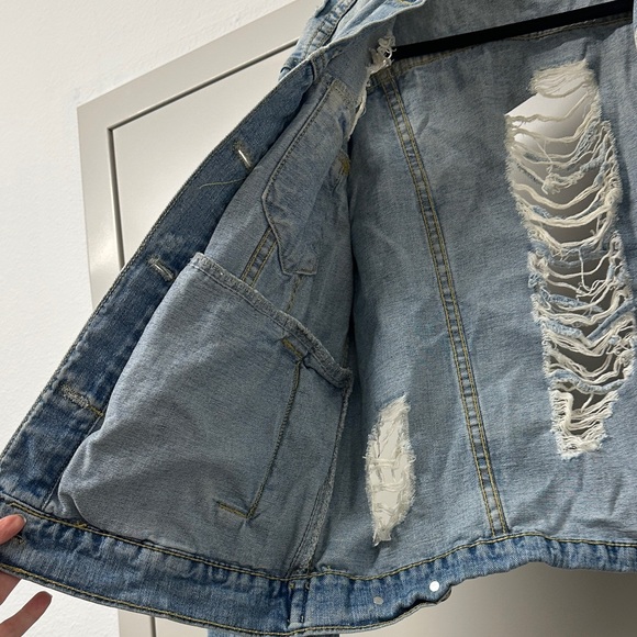 Nasty Gal Ripped Denim Jacket (S) - Picture 4 of 6